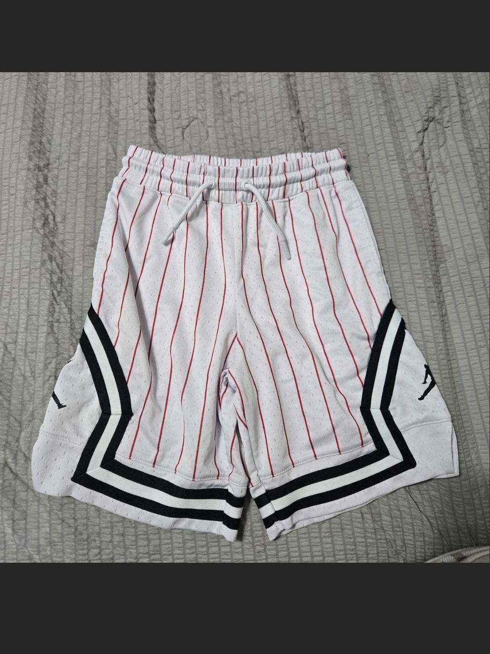 Jordans Shorts In Boys White And Red Stripe